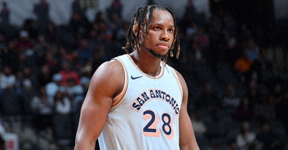 每场比赛都, 虽然转学到, 无法练出外