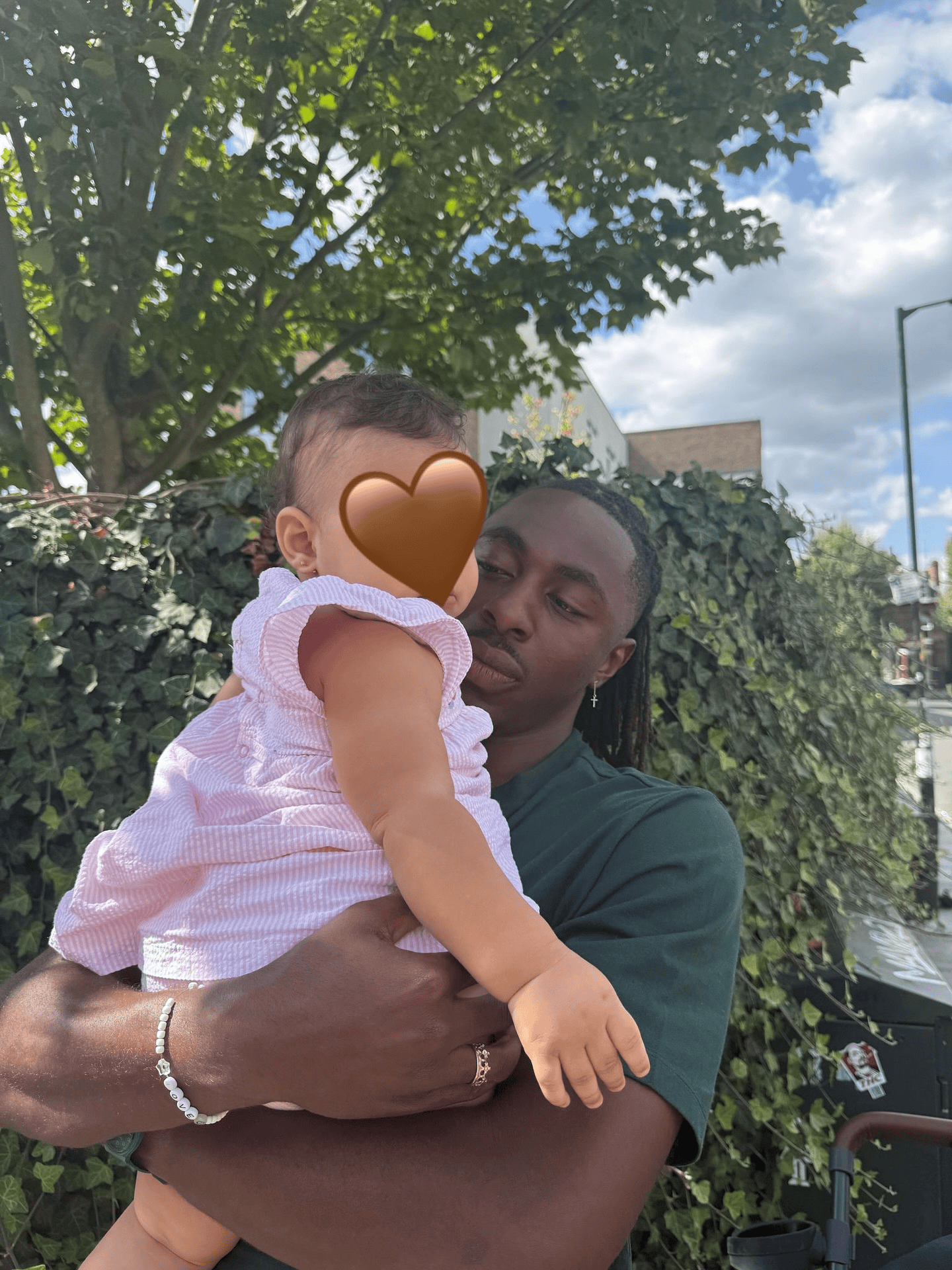 amp, 埃泽社媒晒