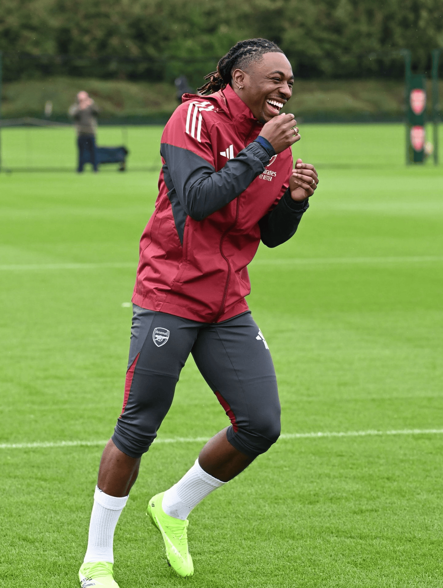 故自省, msn, 埃泽社媒晒